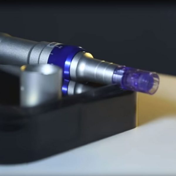 Bezdrôtove elektrické Dermapero s vymeniteľnými nádstavcami